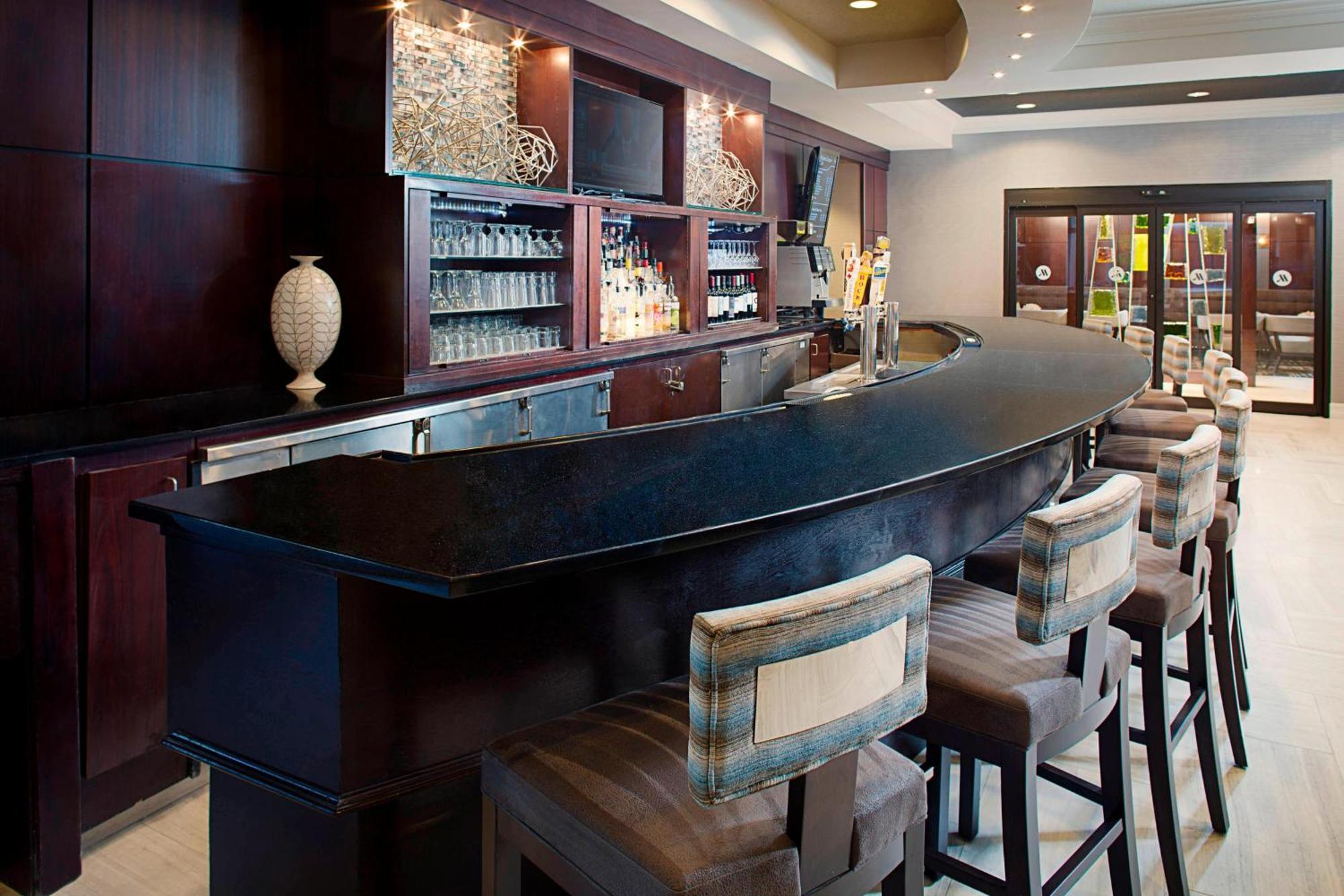 Dallas Marriott Suites Medical/Market Center Екстер'єр фото